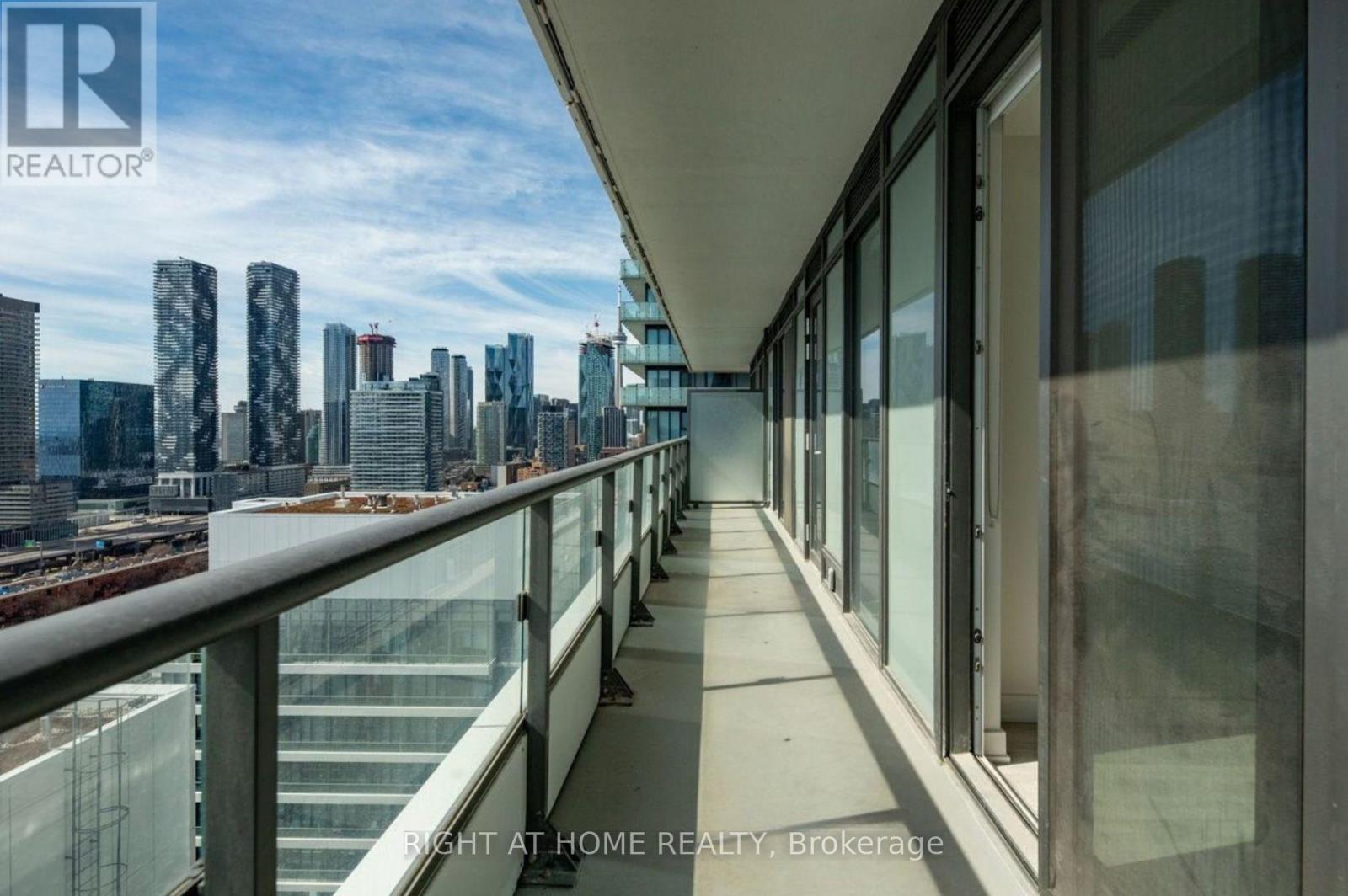 2408 - 70 Princess Street, Toronto, Ontario  M5A 0X6 - Photo 23 - C13002270