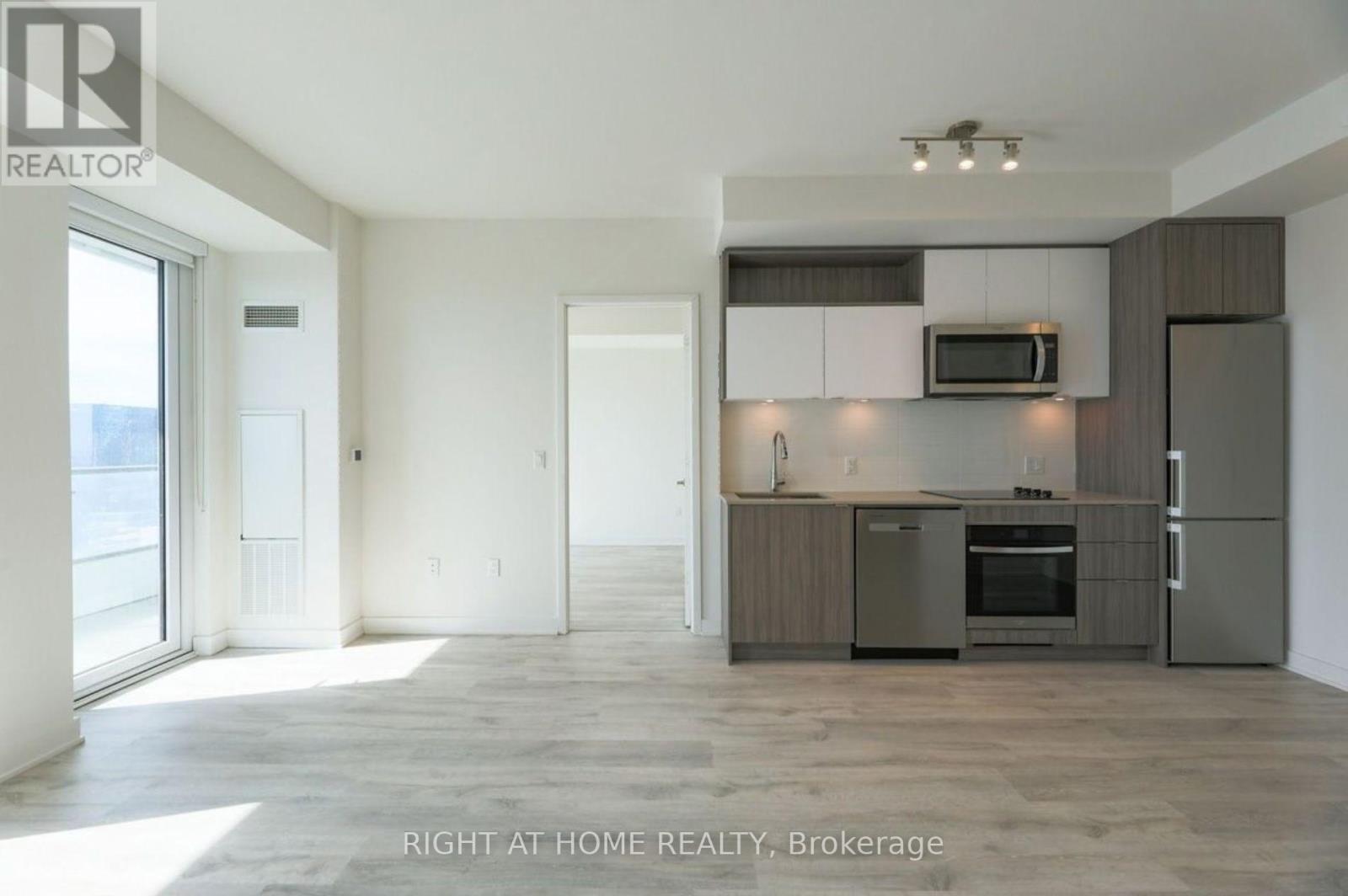 2408 - 70 Princess Street, Toronto, Ontario  M5A 0X6 - Photo 7 - C13002270