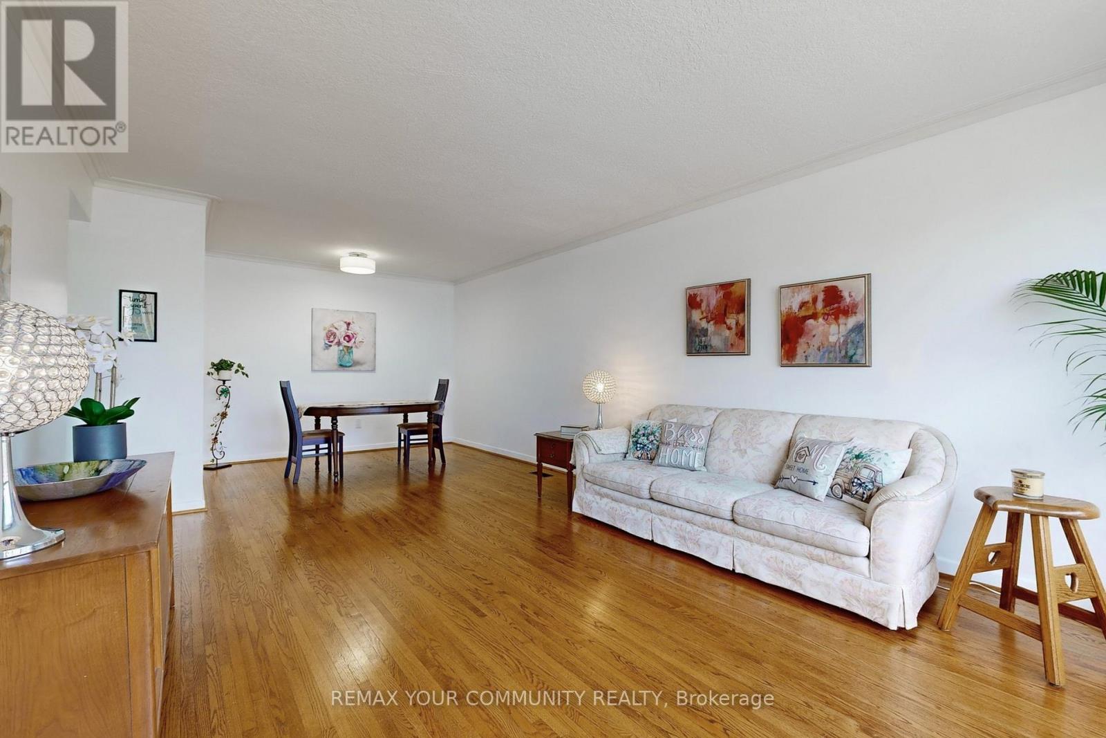 29 Pinemore Crescent, Toronto, Ontario  M3A 1W5 - Photo 11 - C13002326