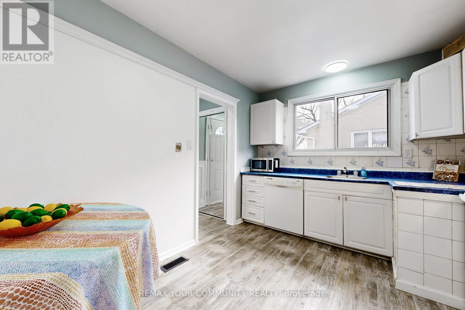 29 Pinemore Crescent, Toronto, Ontario  M3A 1W5 - Photo 19 - C13002326