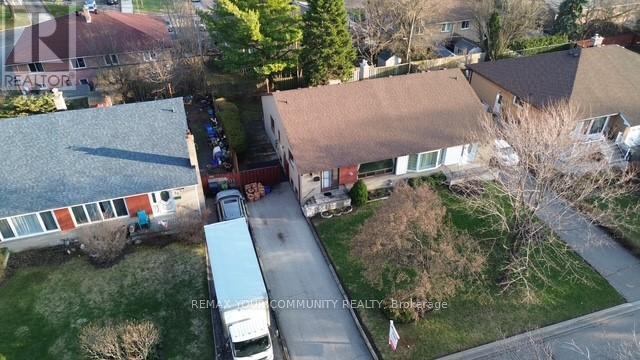 29 Pinemore Crescent, Toronto, Ontario  M3A 1W5 - Photo 47 - C13002326