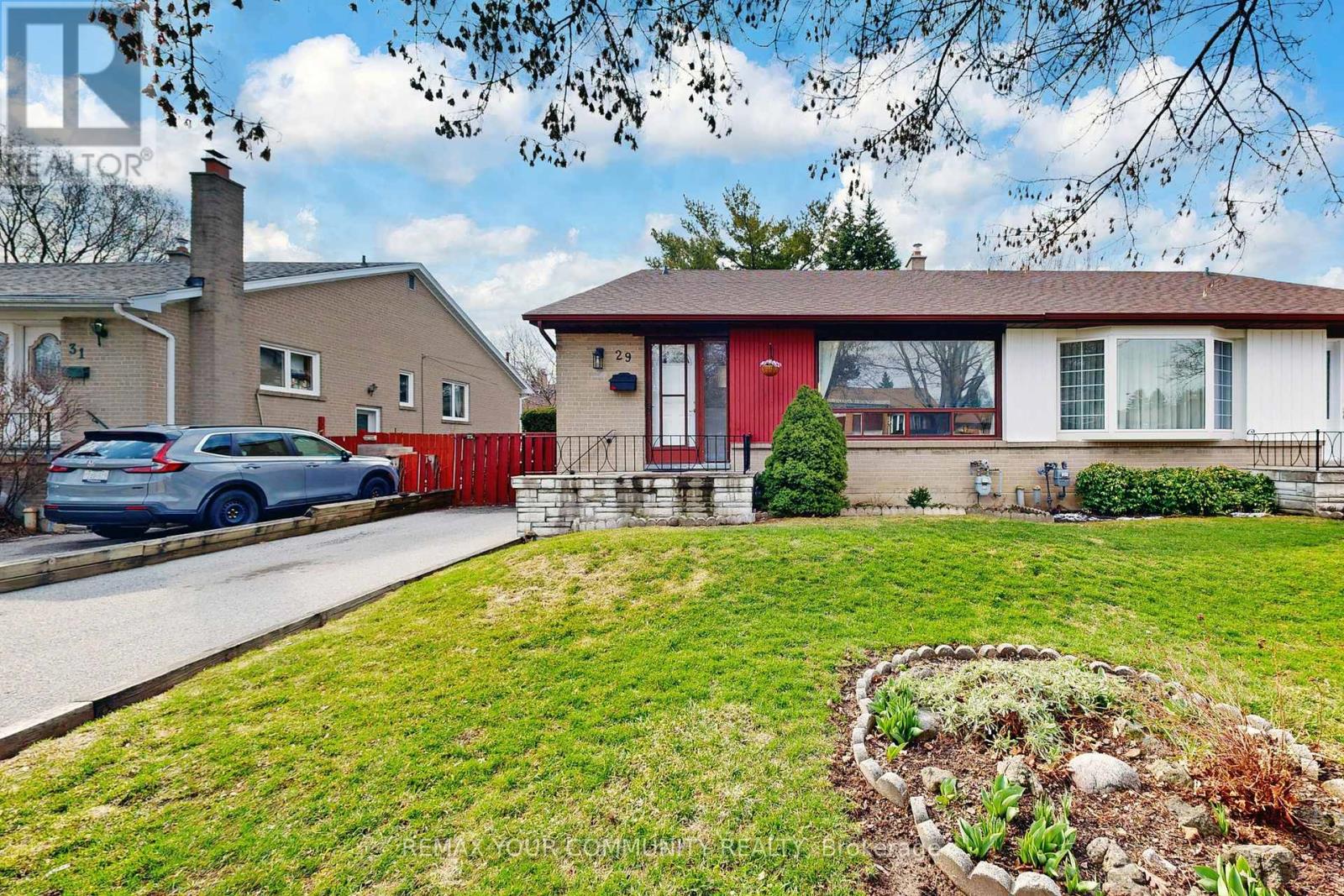 29 Pinemore Crescent, Toronto, Ontario  M3A 1W5 - Photo 6 - C13002326