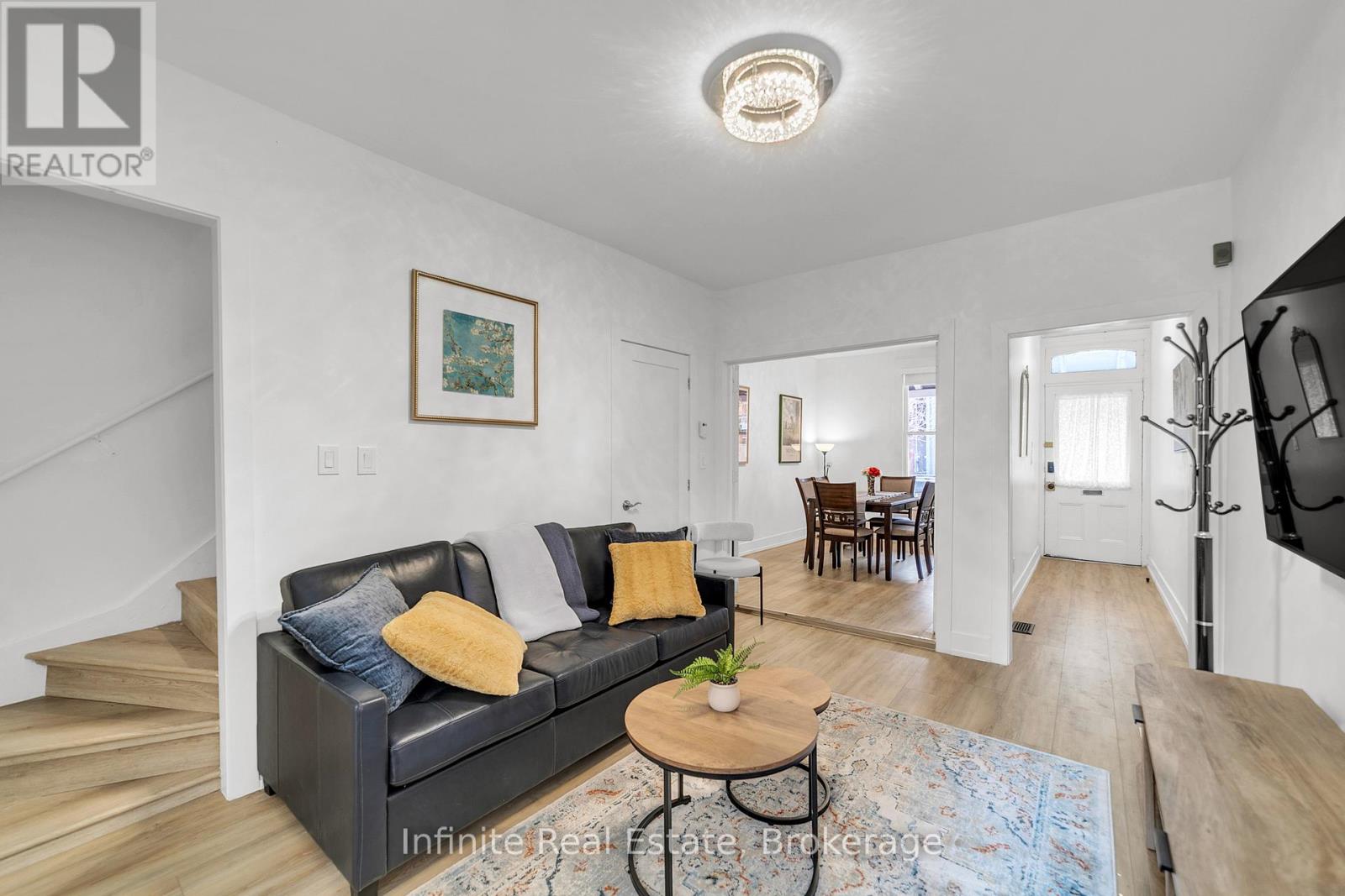 13 D'arcy Street, Toronto, Ontario  M5T 1J8 - Photo 7 - C13002330