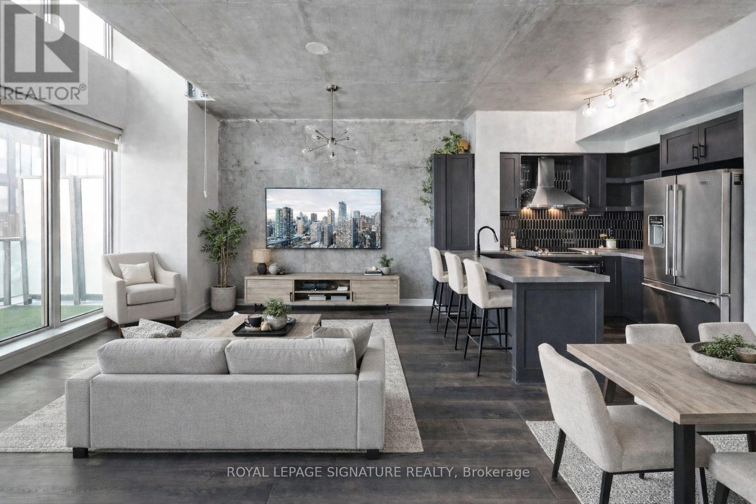 811 - 150 EAST LIBERTY STREET, Toronto, Ontario