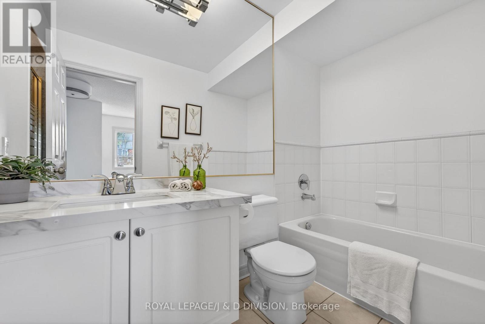 3 - 130 Strachan Avenue, Toronto, Ontario  M6J 3S9 - Photo 16 - C13002356