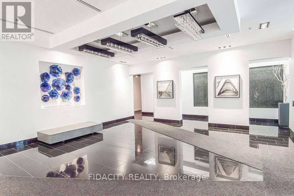 320 - 101 Richmond Road, Ottawa, Ontario  K1Z 0A6 - Photo 2 - X13002162