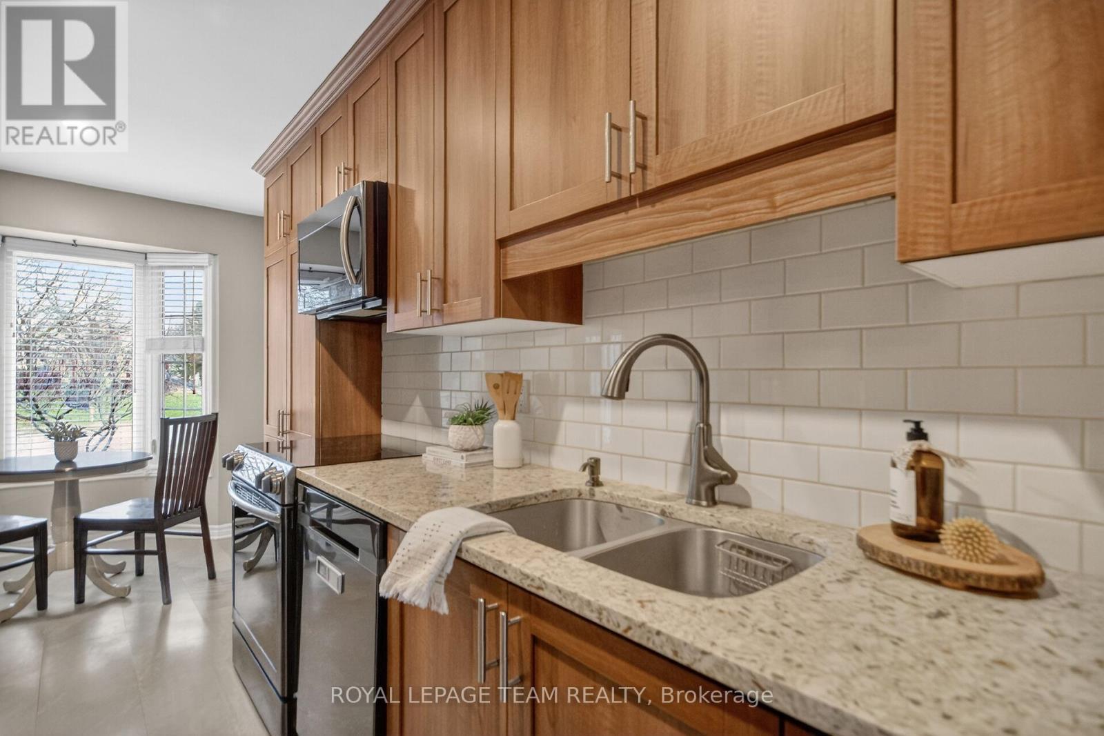 8 Gowrie Drive, Ottawa, Ontario  K2L 2S4 - Photo 10 - X13002234