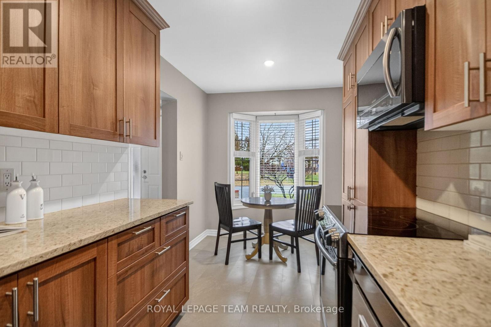 8 Gowrie Drive, Ottawa, Ontario  K2L 2S4 - Photo 11 - X13002234