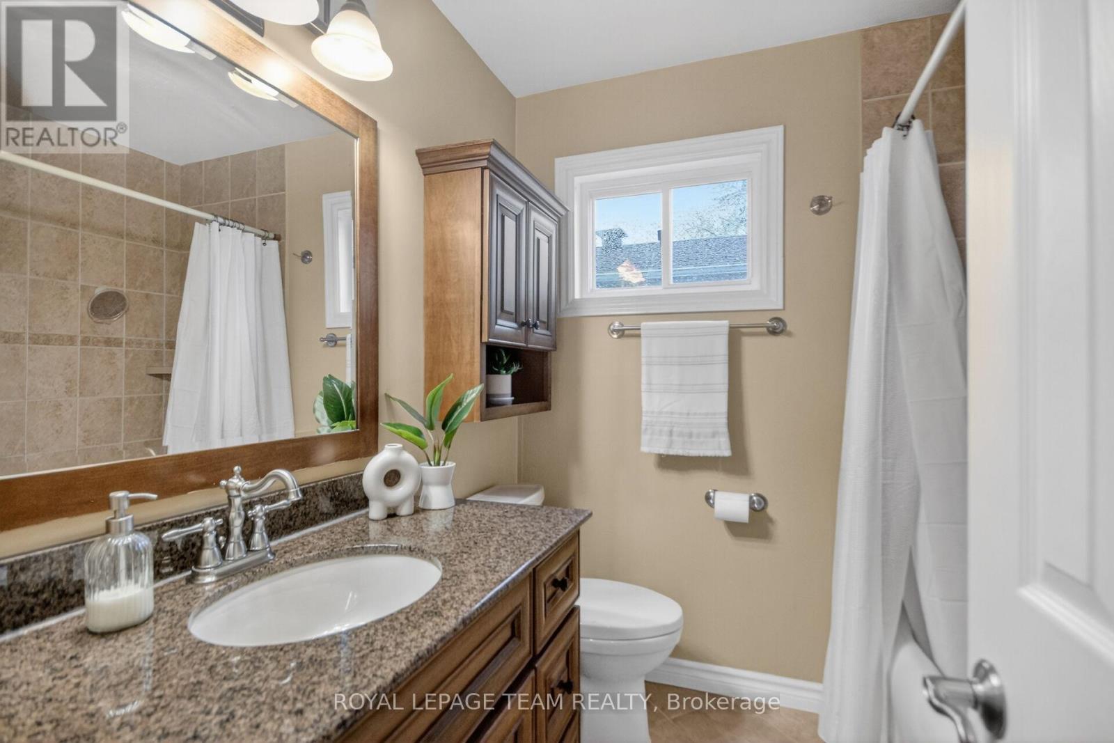 8 Gowrie Drive, Ottawa, Ontario  K2L 2S4 - Photo 32 - X13002234