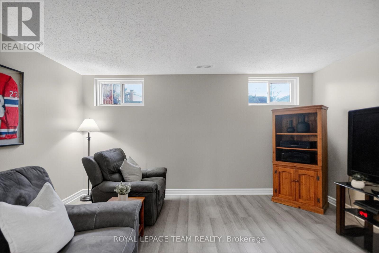 8 Gowrie Drive, Ottawa, Ontario  K2L 2S4 - Photo 35 - X13002234