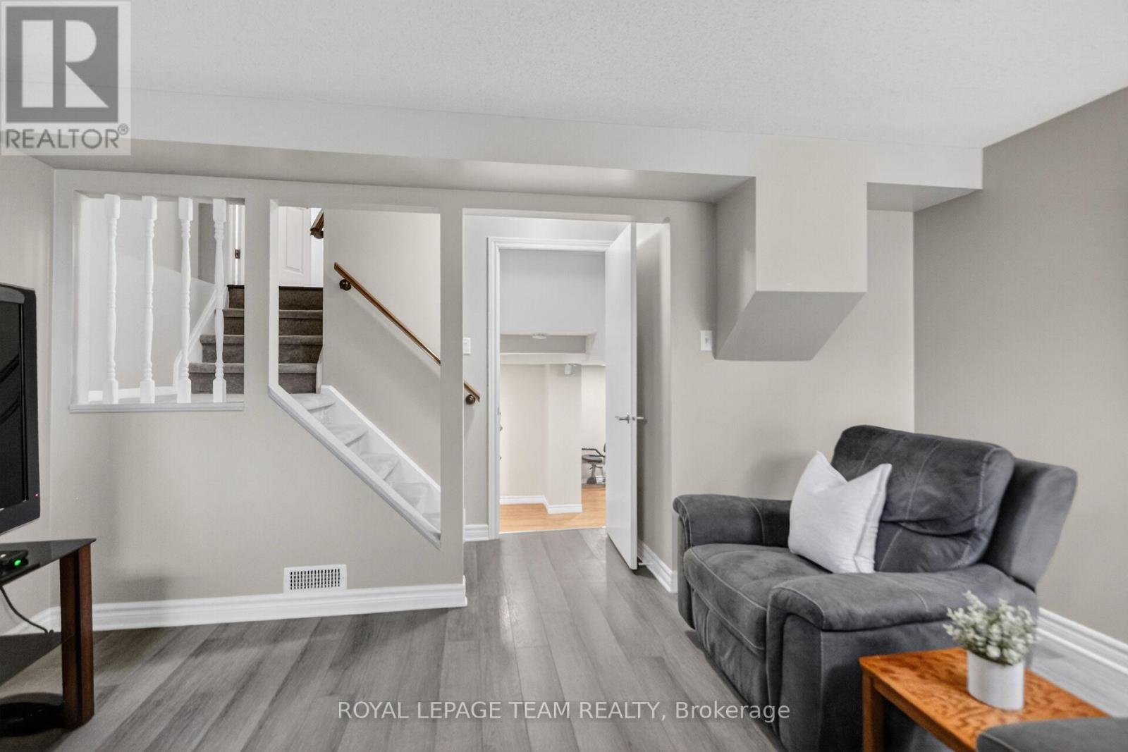 8 Gowrie Drive, Ottawa, Ontario  K2L 2S4 - Photo 36 - X13002234