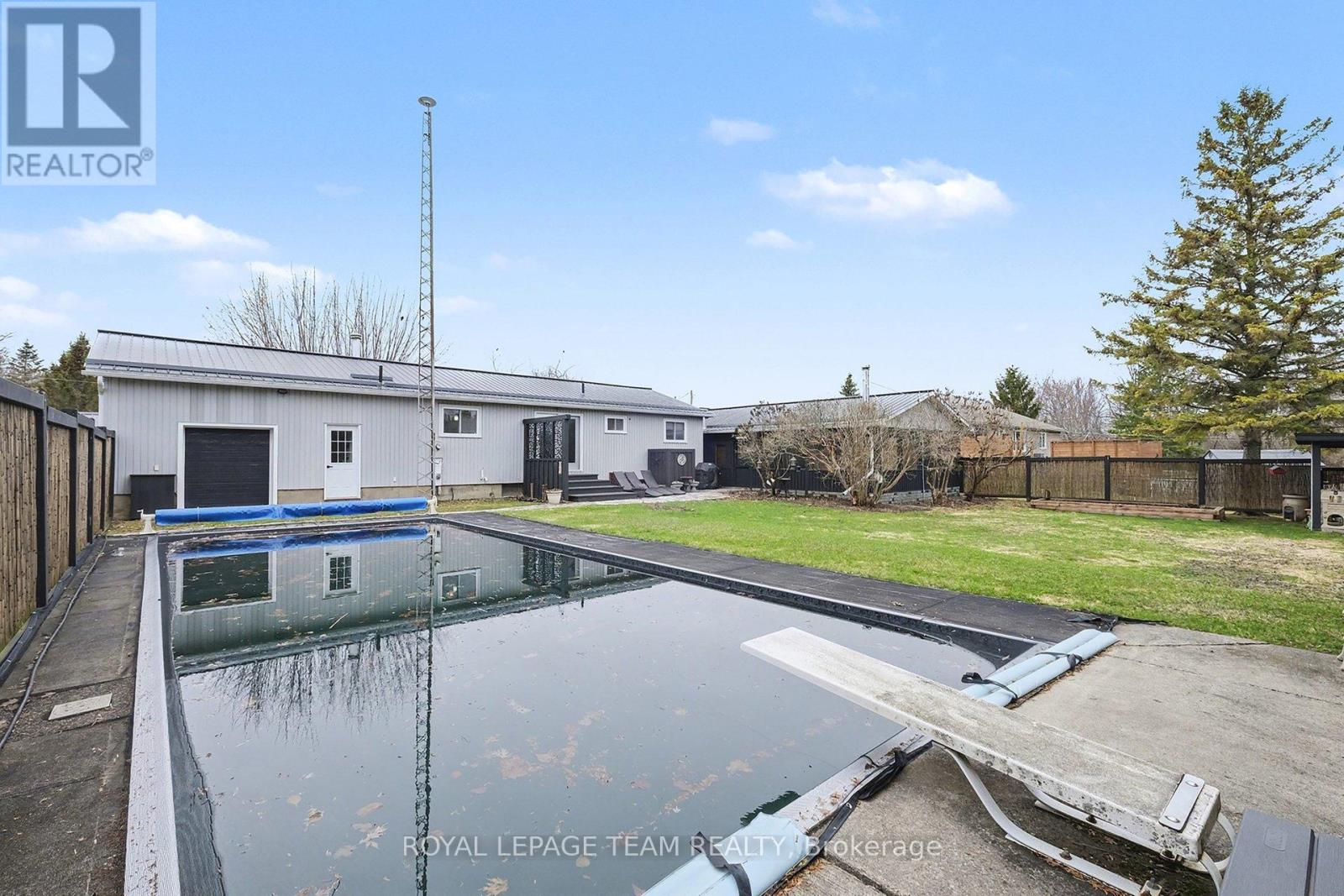 3041 Bridge Street, North Dundas, Ontario  K0E 1W0 - Photo 30 - X13002244