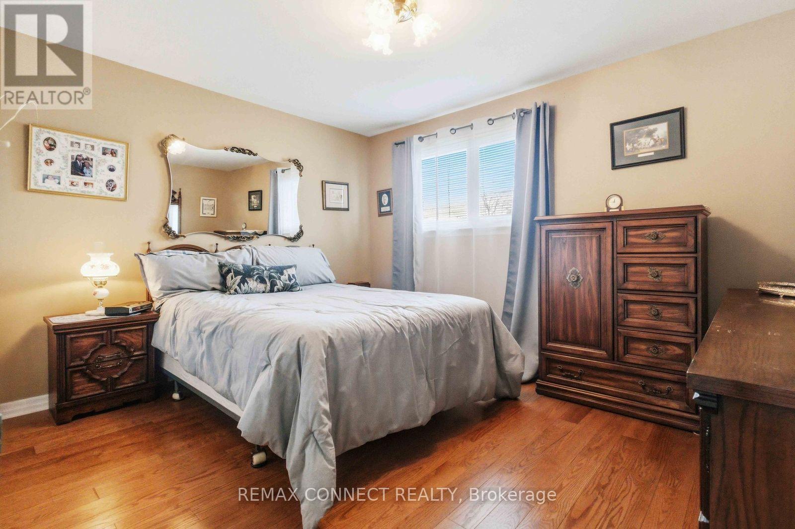 22 Turnbull Road, Ajax, Ontario  L1S 2X2 - Photo 13 - E13002068