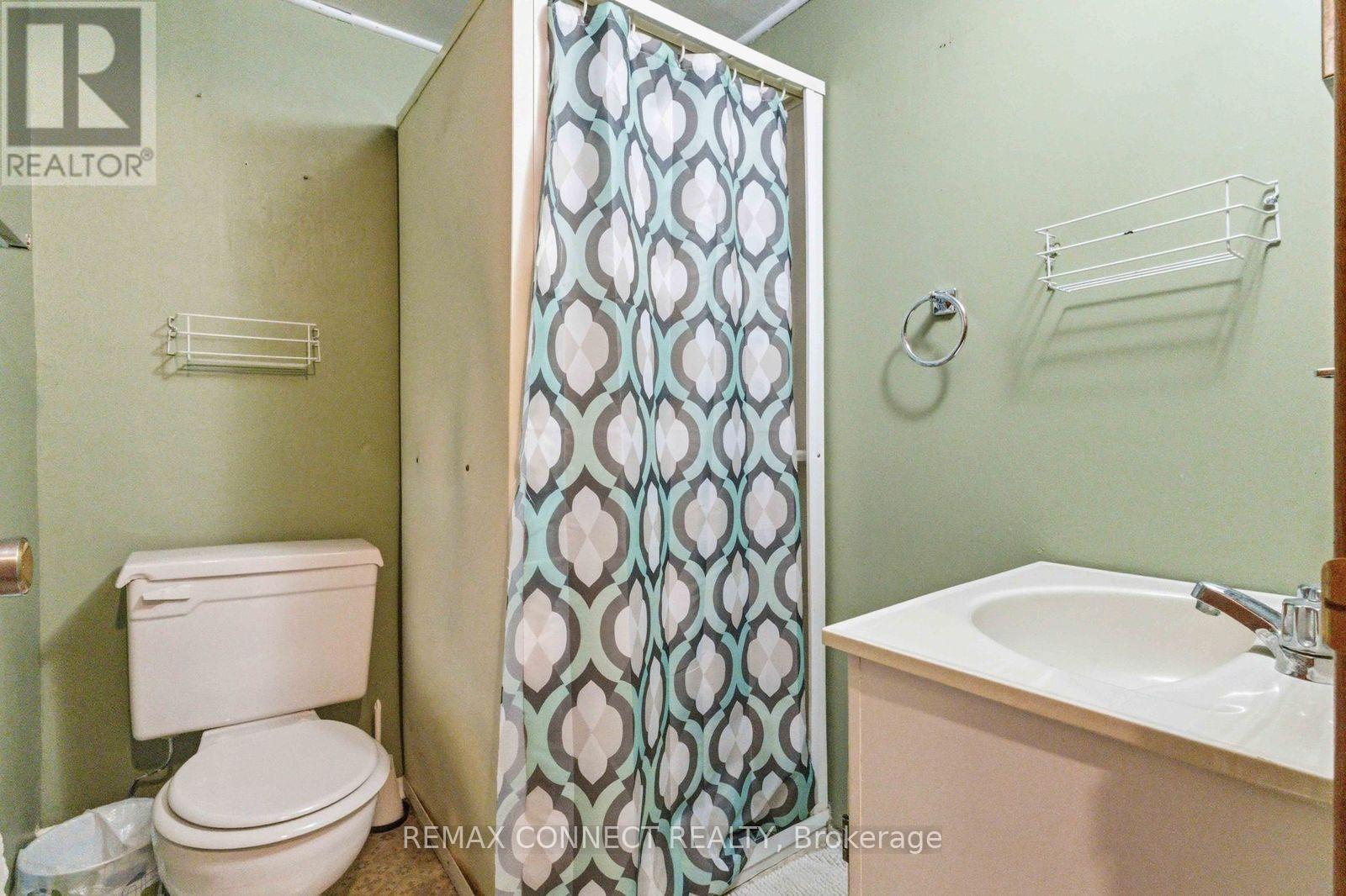 22 Turnbull Road, Ajax, Ontario  L1S 2X2 - Photo 18 - E13002068