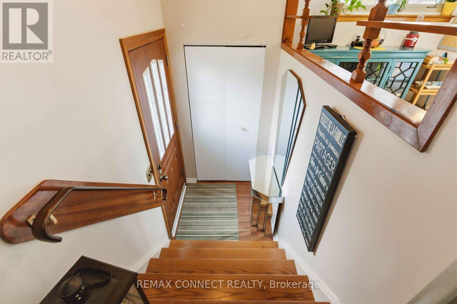 22 Turnbull Road, Ajax, Ontario  L1S 2X2 - Photo 3 - E13002068