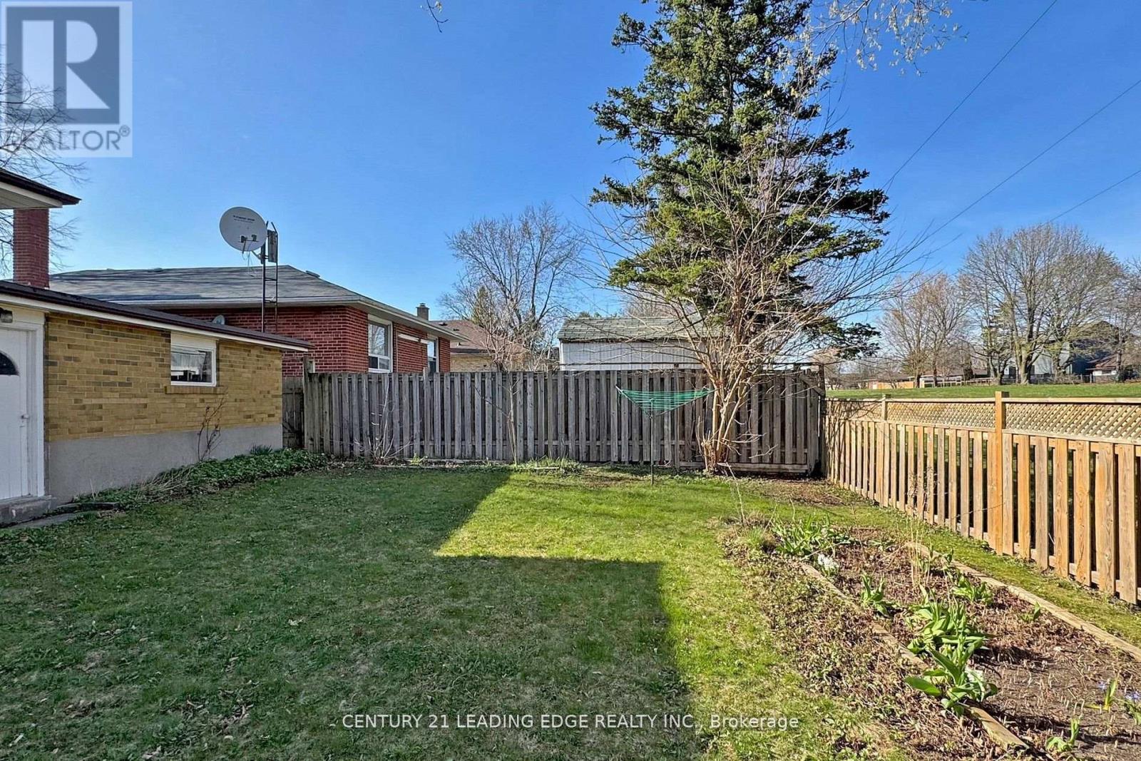 65 Tedford Drive, Toronto, Ontario  M1R 1M2 - Photo 7 - E13002092