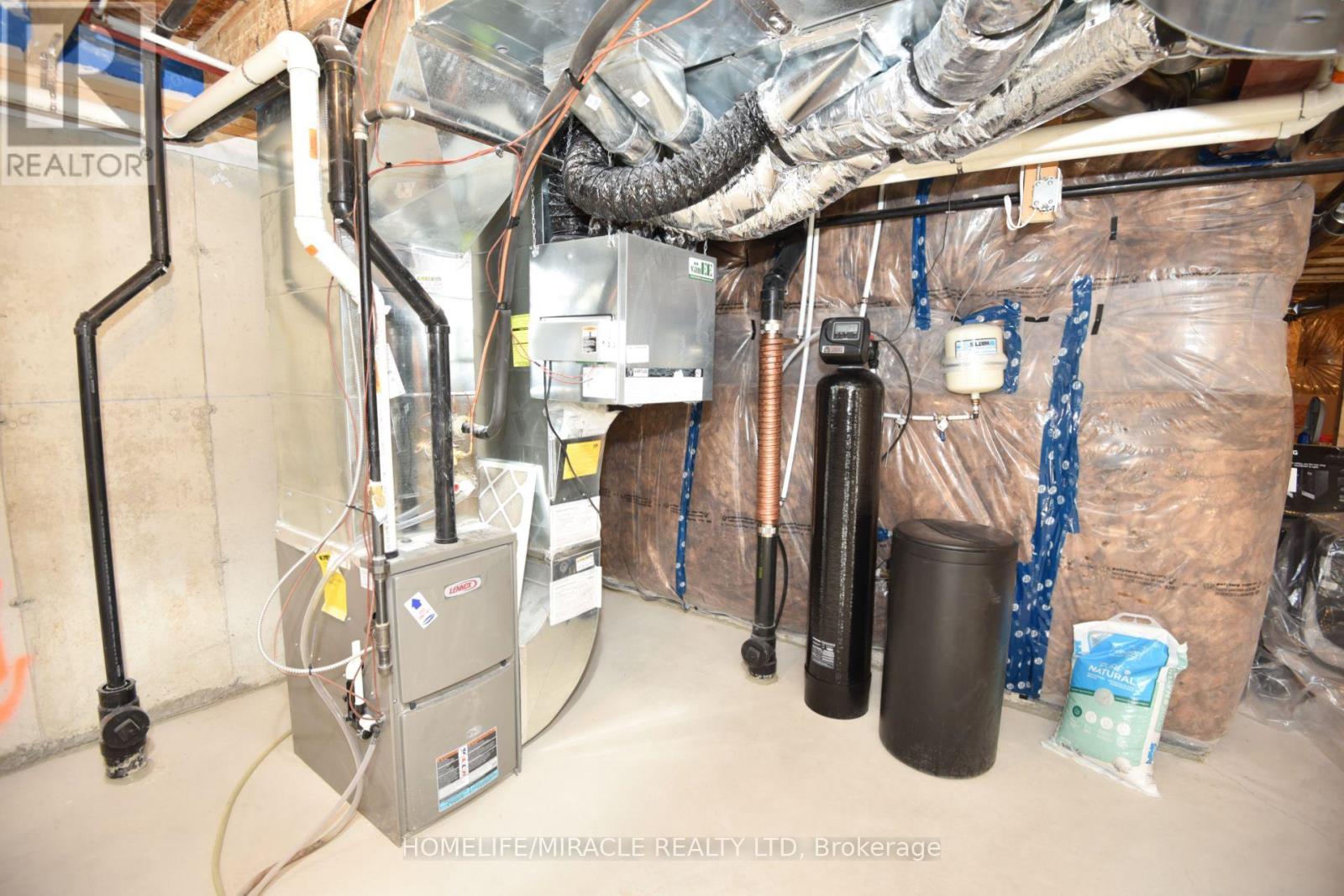 3220 Brigadier Avenue, Pickering, Ontario  L1X 0N4 - Photo 32 - E13002140