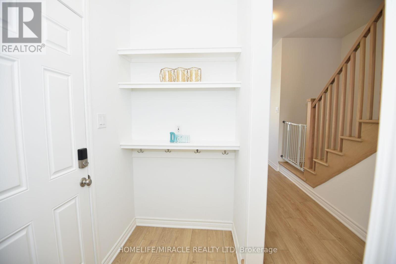 3220 Brigadier Avenue, Pickering, Ontario  L1X 0N4 - Photo 5 - E13002140