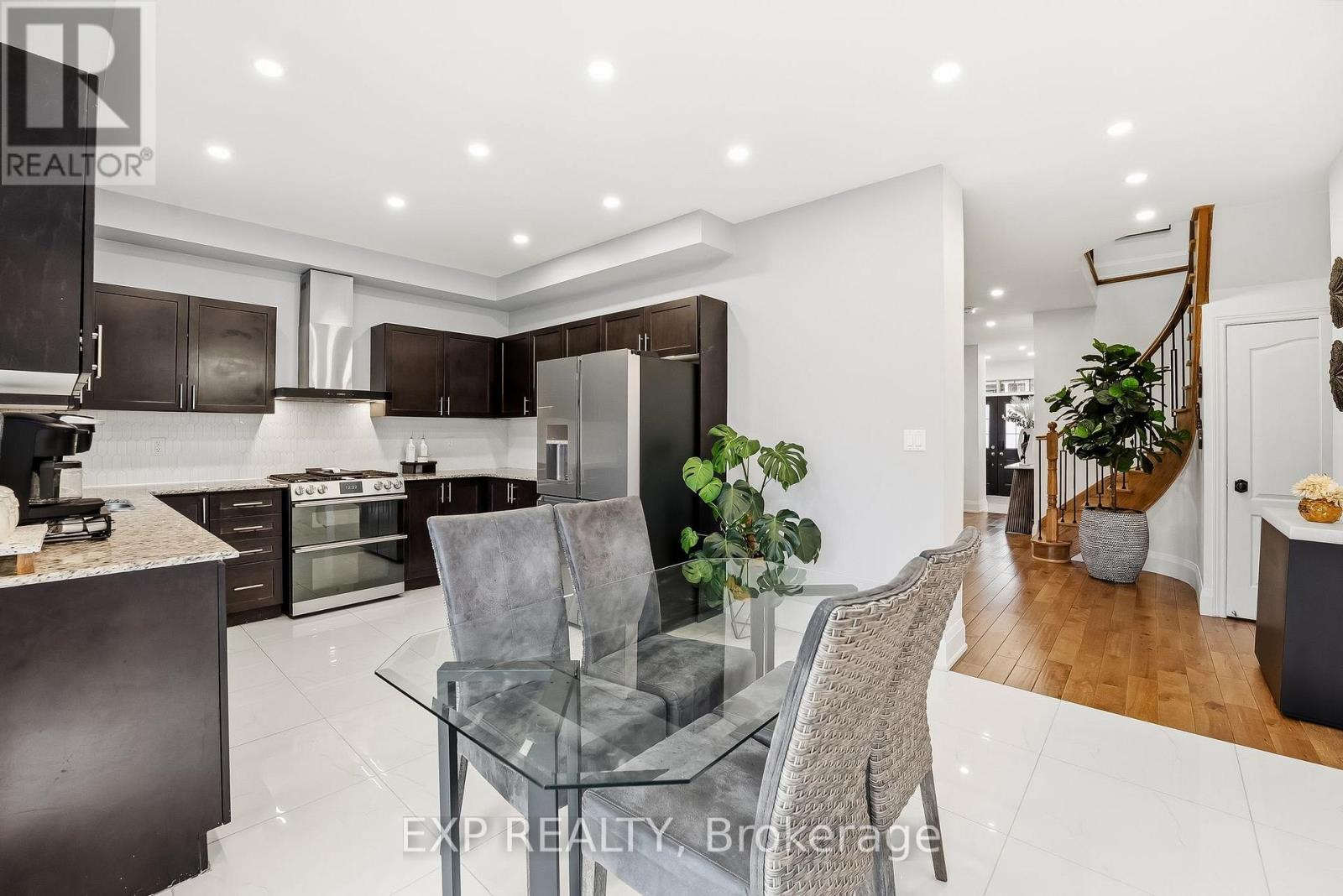 18 Henry Smith Avenue, Clarington, Ontario  L1C 0W2 - Photo 15 - E13002174