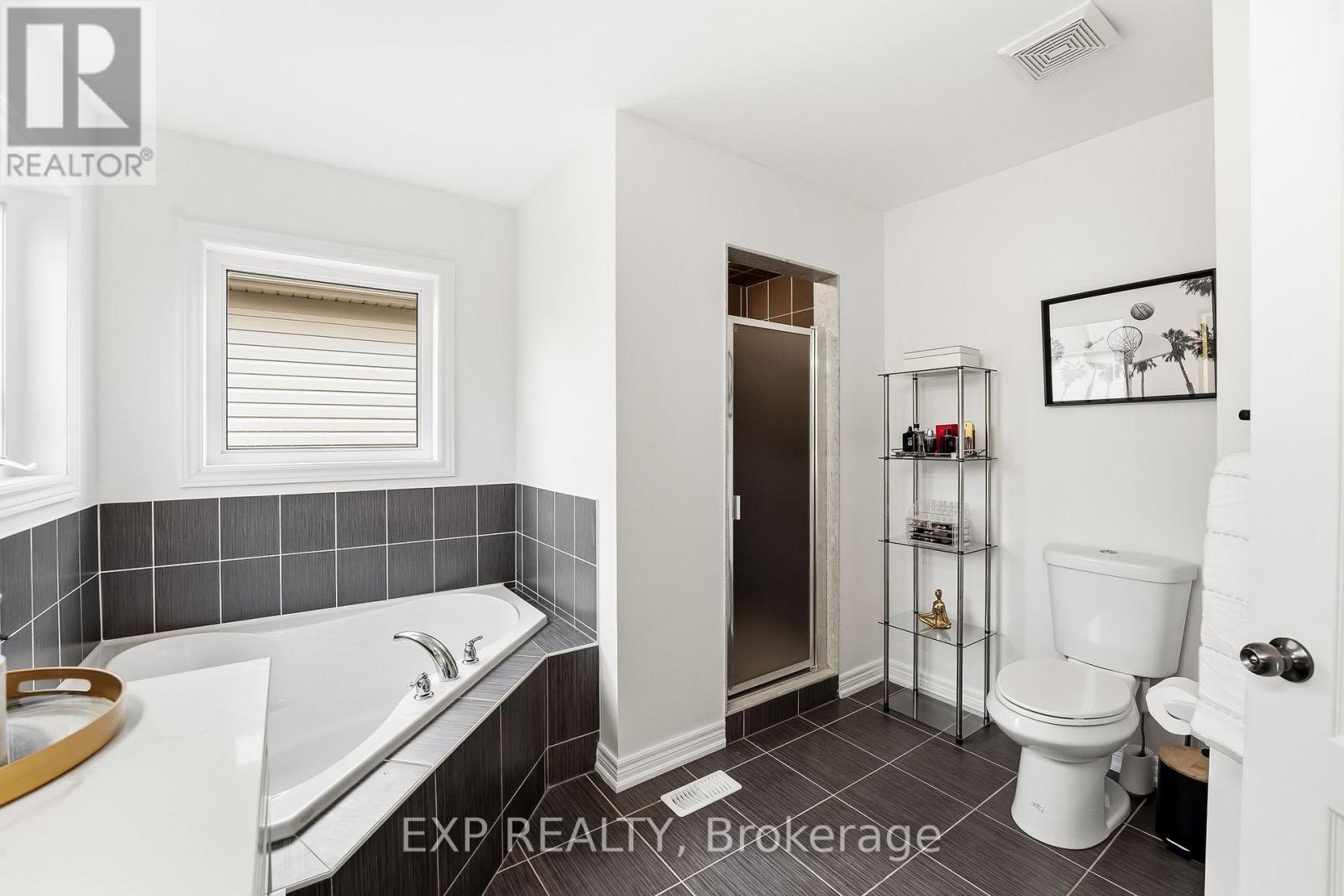 18 Henry Smith Avenue, Clarington, Ontario  L1C 0W2 - Photo 28 - E13002174