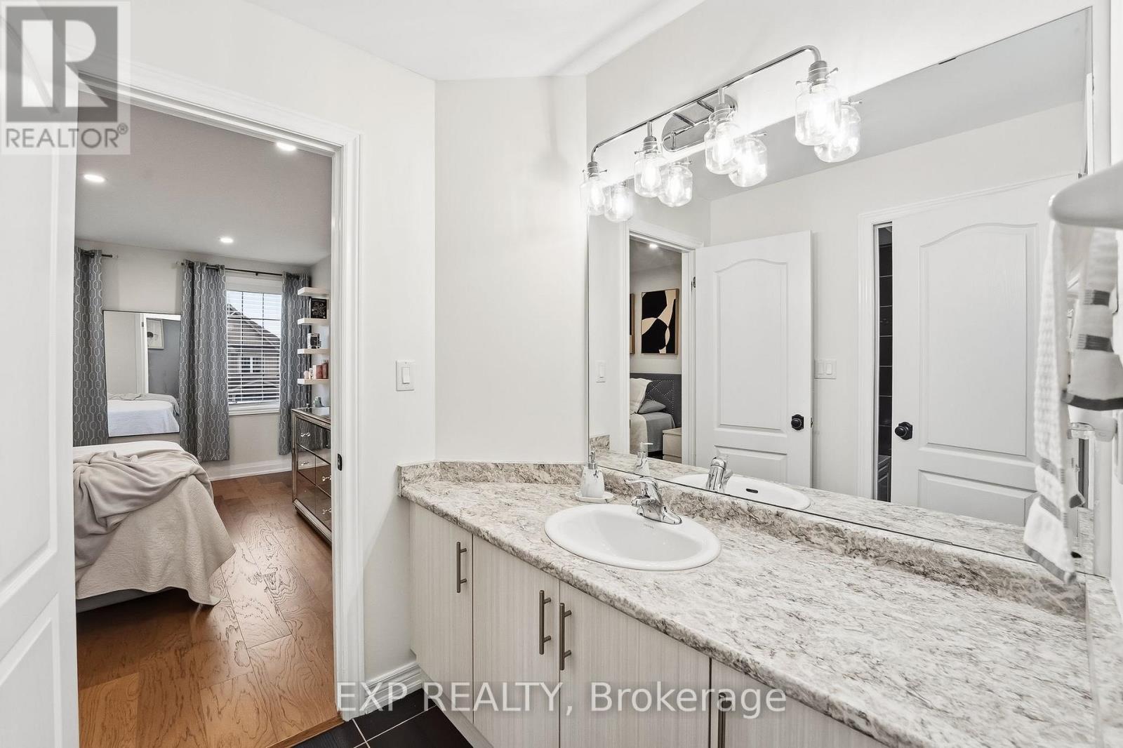 18 Henry Smith Avenue, Clarington, Ontario  L1C 0W2 - Photo 35 - E13002174