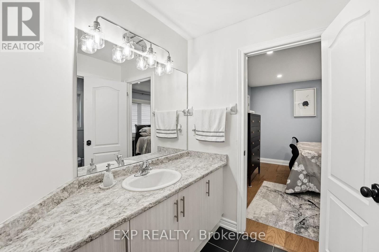 18 Henry Smith Avenue, Clarington, Ontario  L1C 0W2 - Photo 39 - E13002174