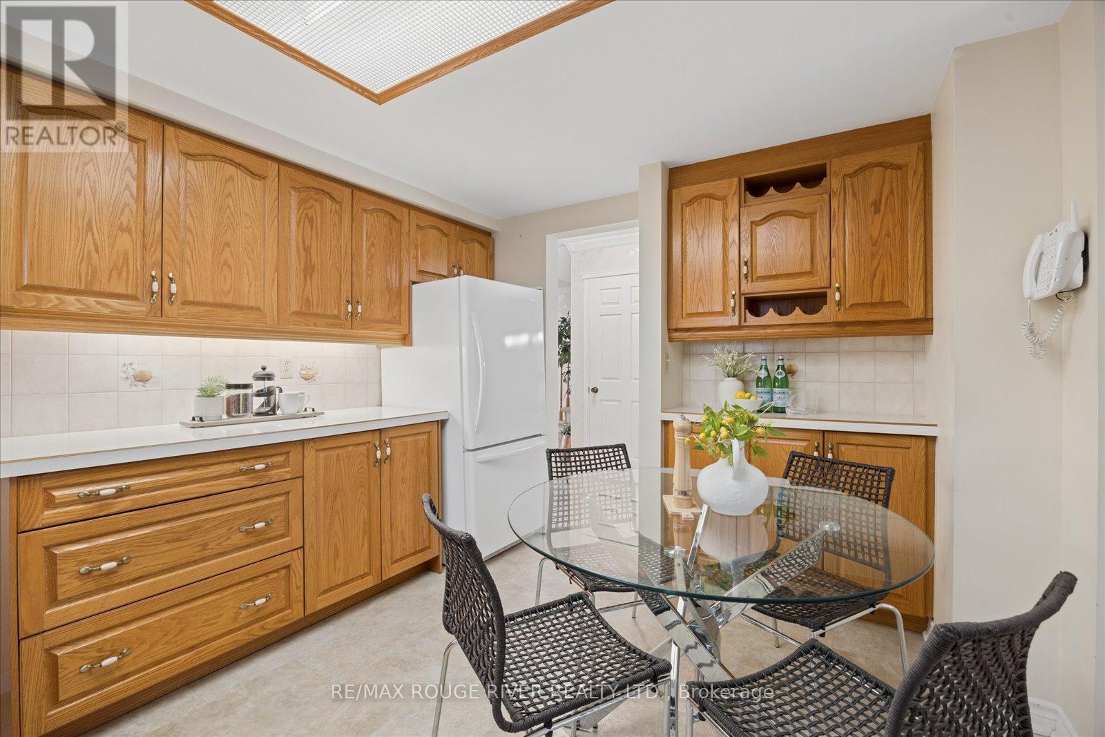 502 Broadgreen Street, Pickering, Ontario  L1W 3J6 - Photo 11 - E13002232