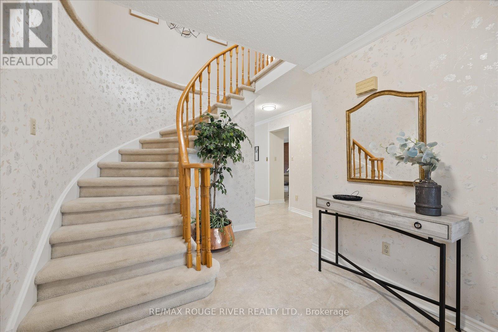 502 Broadgreen Street, Pickering, Ontario  L1W 3J6 - Photo 3 - E13002232