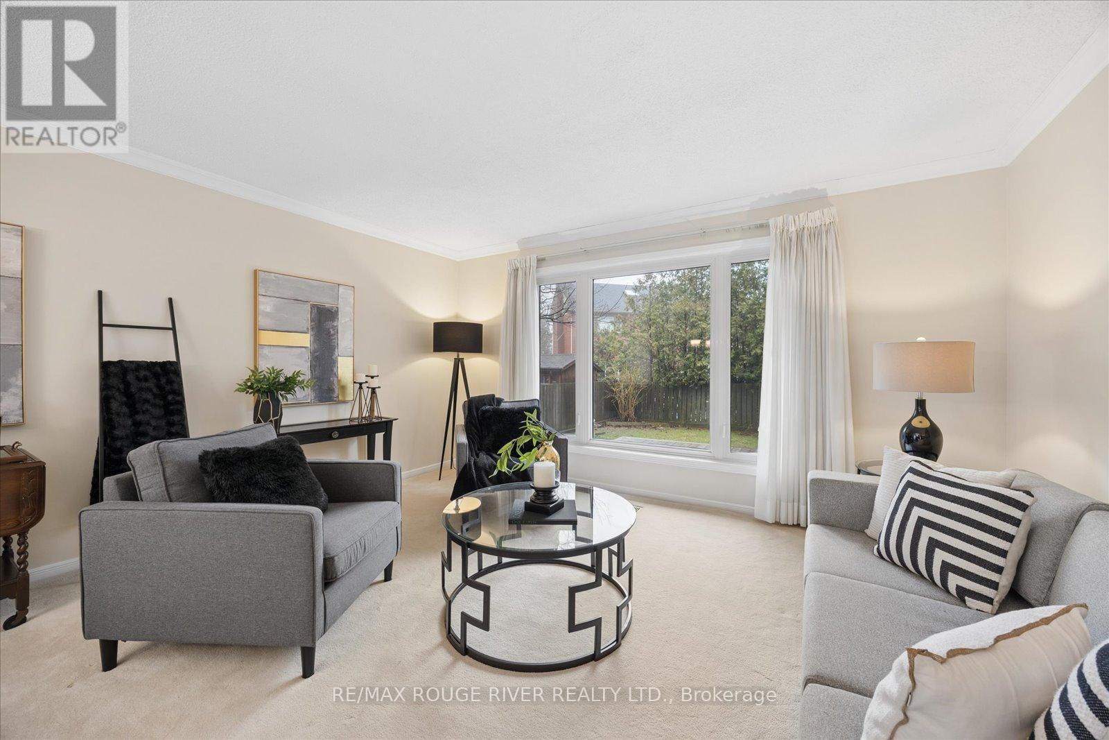 502 Broadgreen Street, Pickering, Ontario  L1W 3J6 - Photo 4 - E13002232