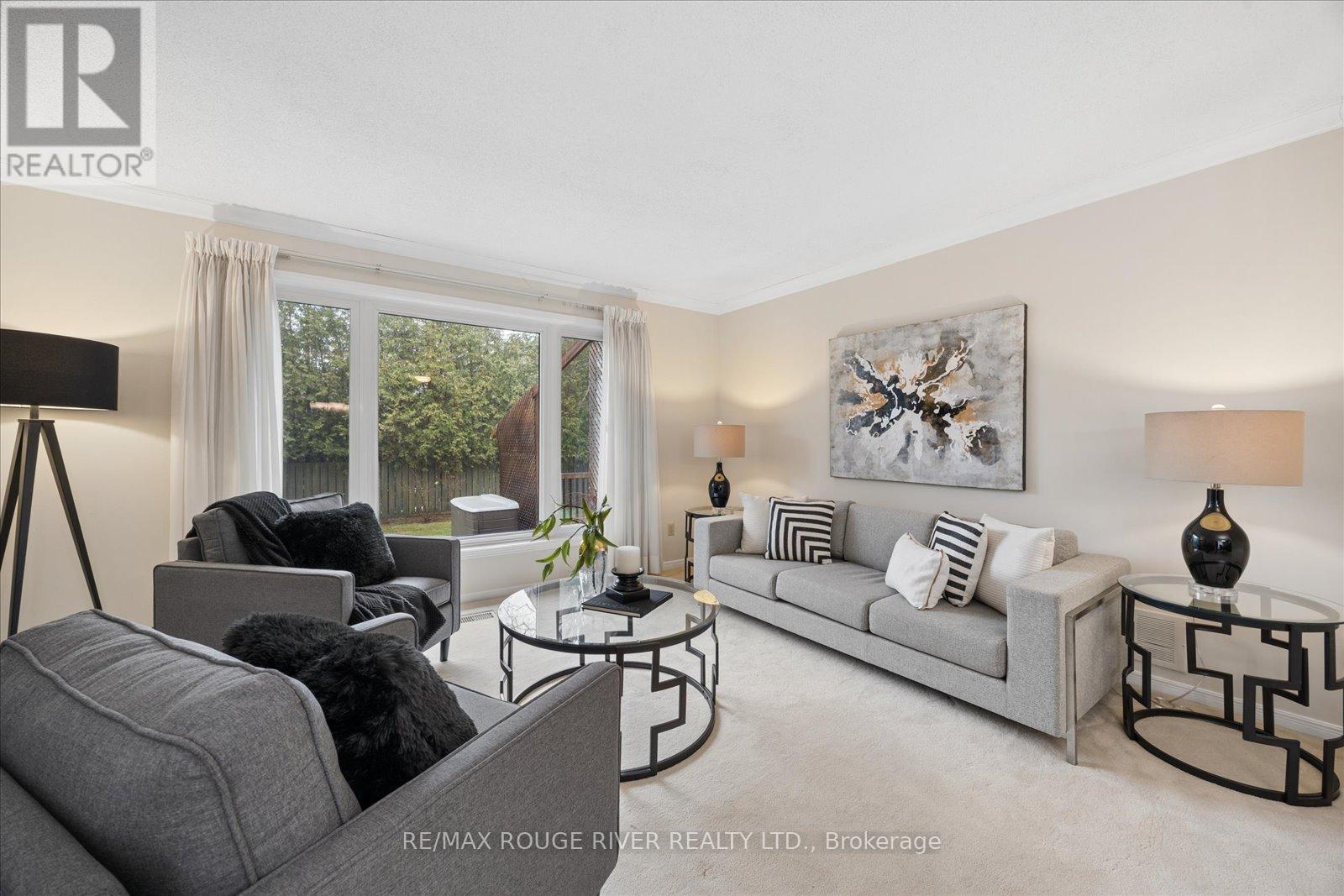 502 Broadgreen Street, Pickering, Ontario  L1W 3J6 - Photo 5 - E13002232