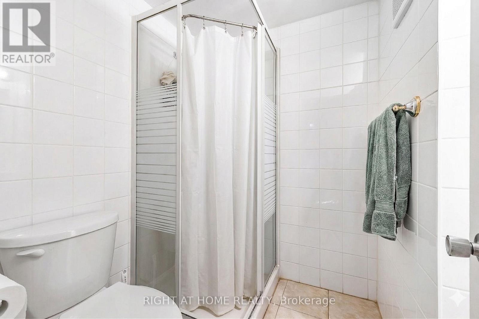 25 Hiley Avenue, Ajax, Ontario  L1S 6H3 - Photo 35 - E13002238