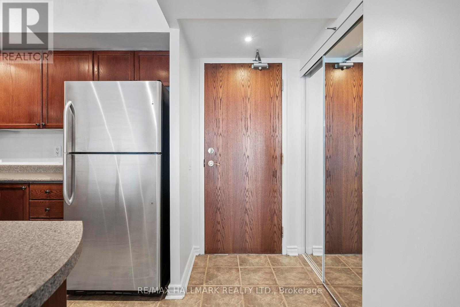 406 - 1863 Queen Street E, Toronto, Ontario  M4L 3Y6 - Photo 6 - E13002318