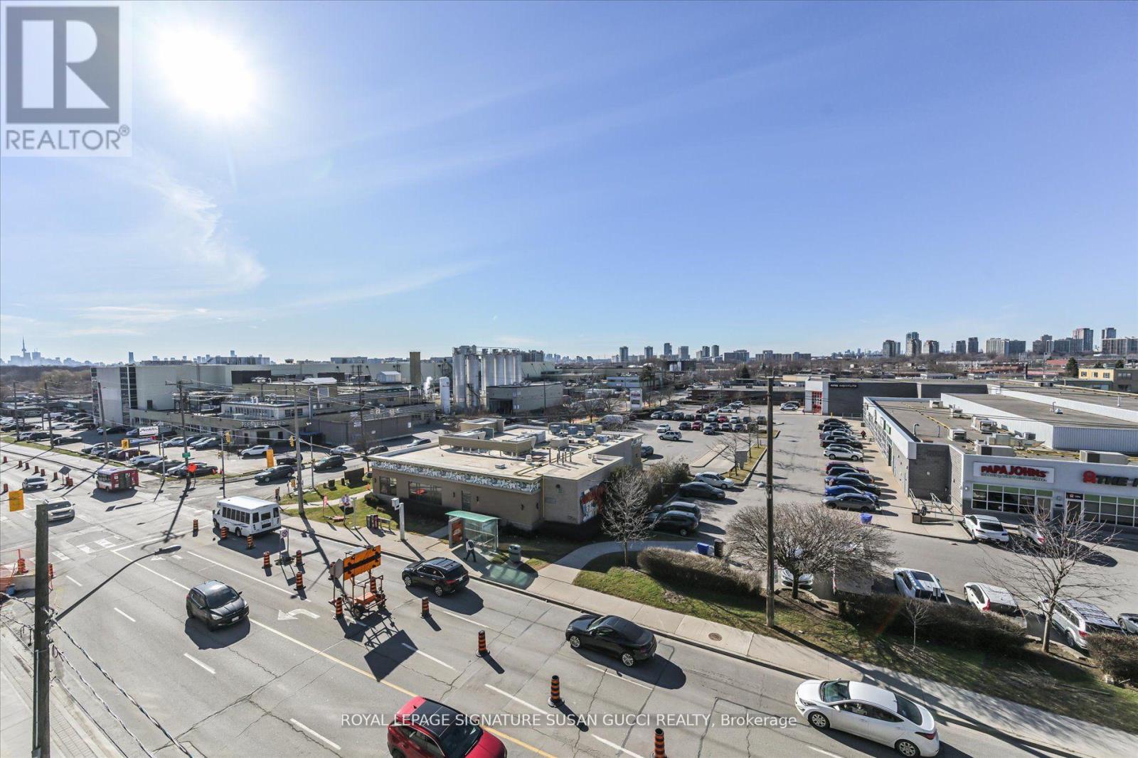 515 - 1401 O'connor Drive, Toronto, Ontario  M4B 2V5 - Photo 10 - E13002332