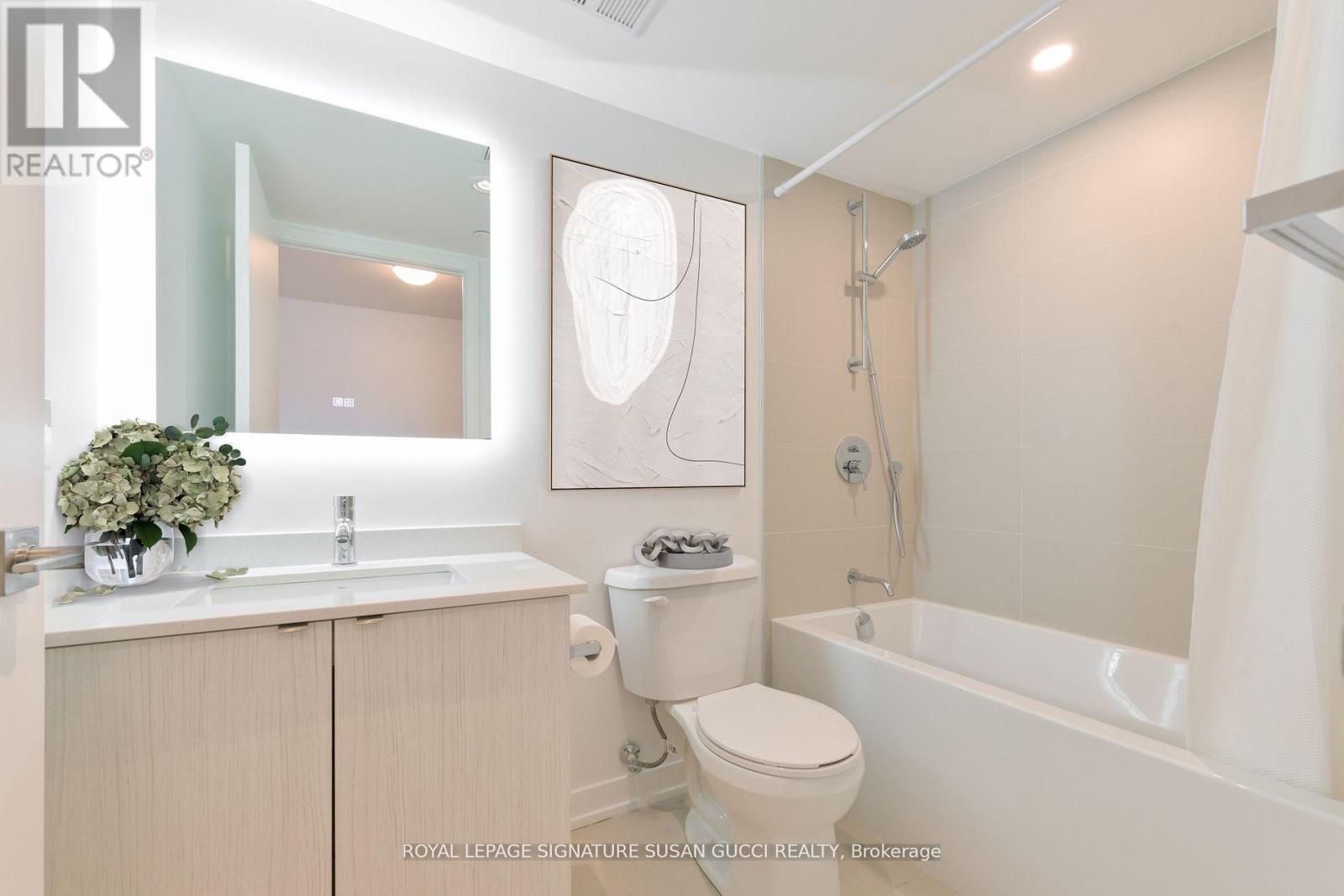 515 - 1401 O'connor Drive, Toronto, Ontario  M4B 2V5 - Photo 6 - E13002332