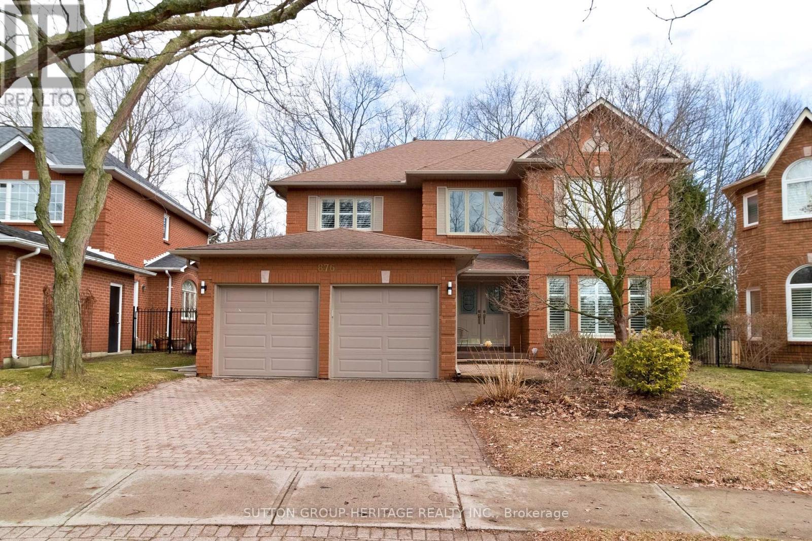 876 DARWIN DRIVE, Pickering, Ontario
