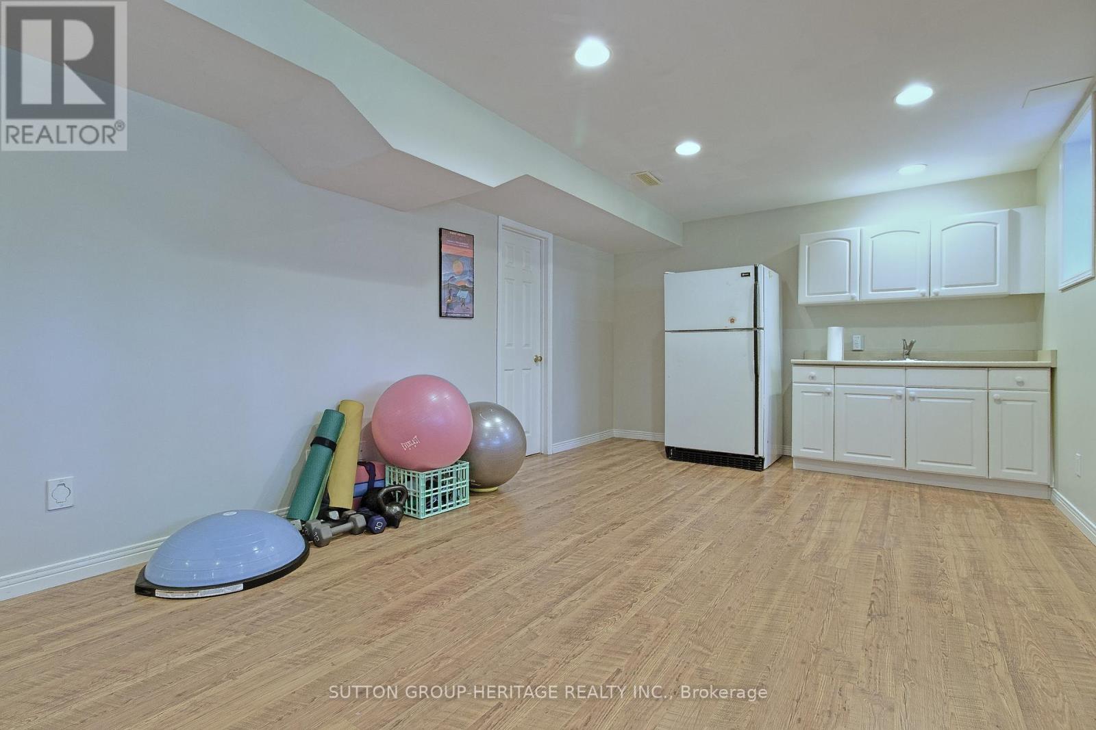 876 Darwin Drive, Pickering, Ontario  L1X 2P8 - Photo 29 - E13002342