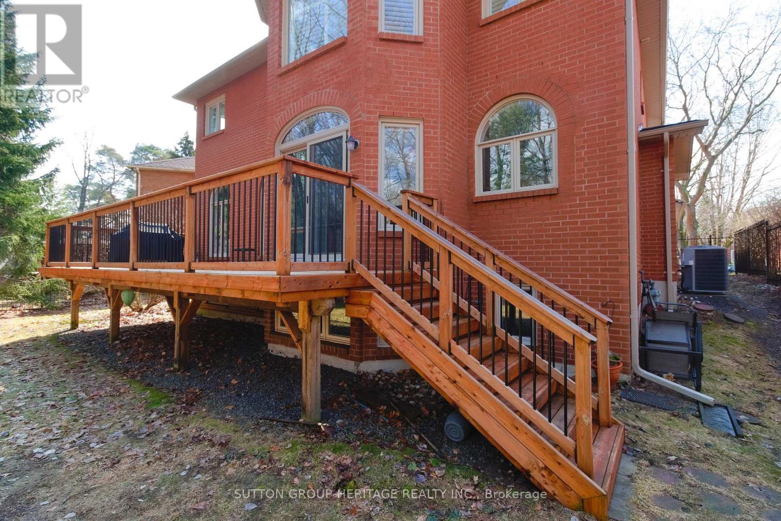 876 Darwin Drive, Pickering, Ontario  L1X 2P8 - Photo 33 - E13002342