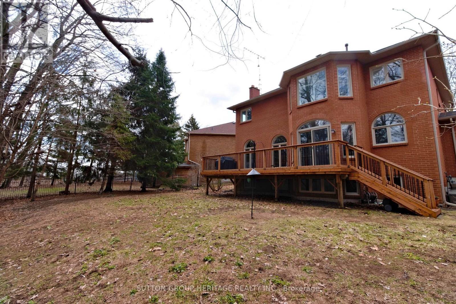 876 Darwin Drive, Pickering, Ontario  L1X 2P8 - Photo 38 - E13002342