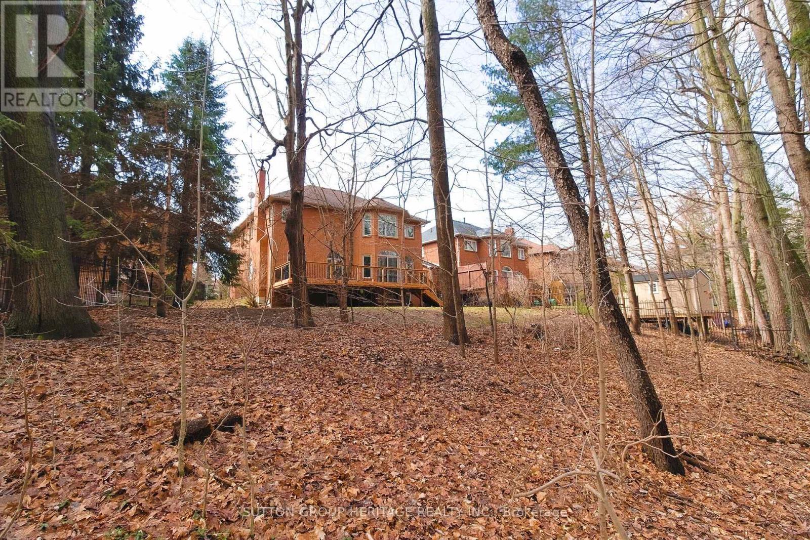 876 Darwin Drive, Pickering, Ontario  L1X 2P8 - Photo 4 - E13002342