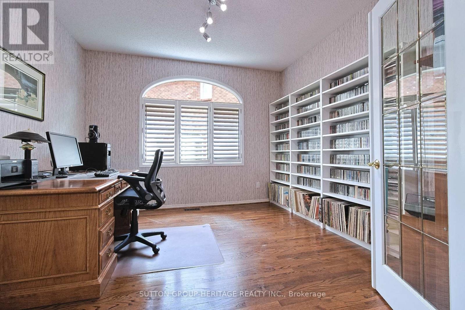 876 Darwin Drive, Pickering, Ontario  L1X 2P8 - Photo 9 - E13002342