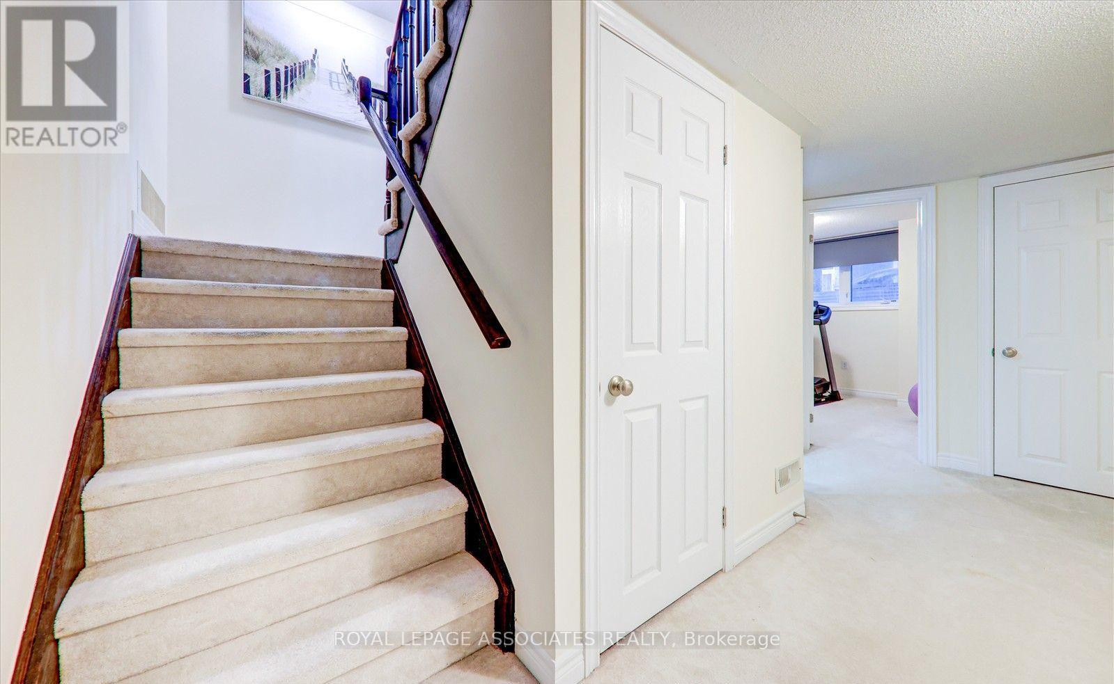 19 Kawneer Terrace, Toronto, Ontario  M1P 0C3 - Photo 26 - E13002222