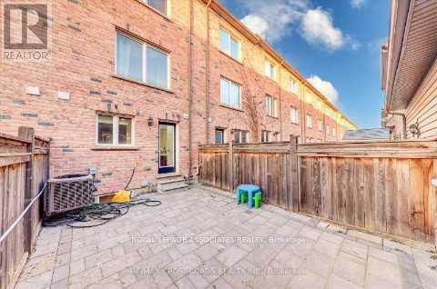 19 Kawneer Terrace, Toronto, Ontario  M1P 0C3 - Photo 30 - E13002222