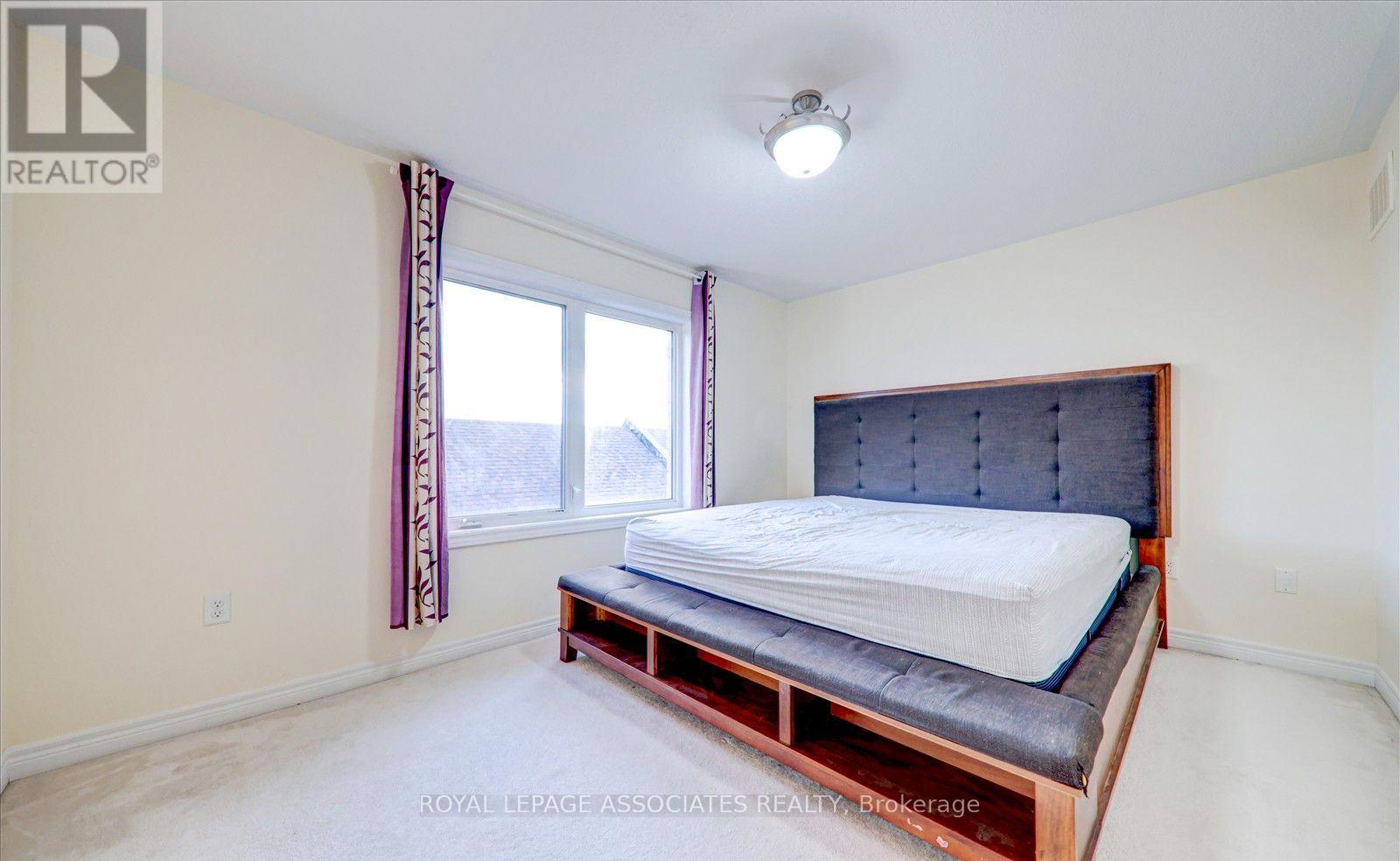 19 Kawneer Terrace, Toronto, Ontario  M1P 0C3 - Photo 24 - E13002222