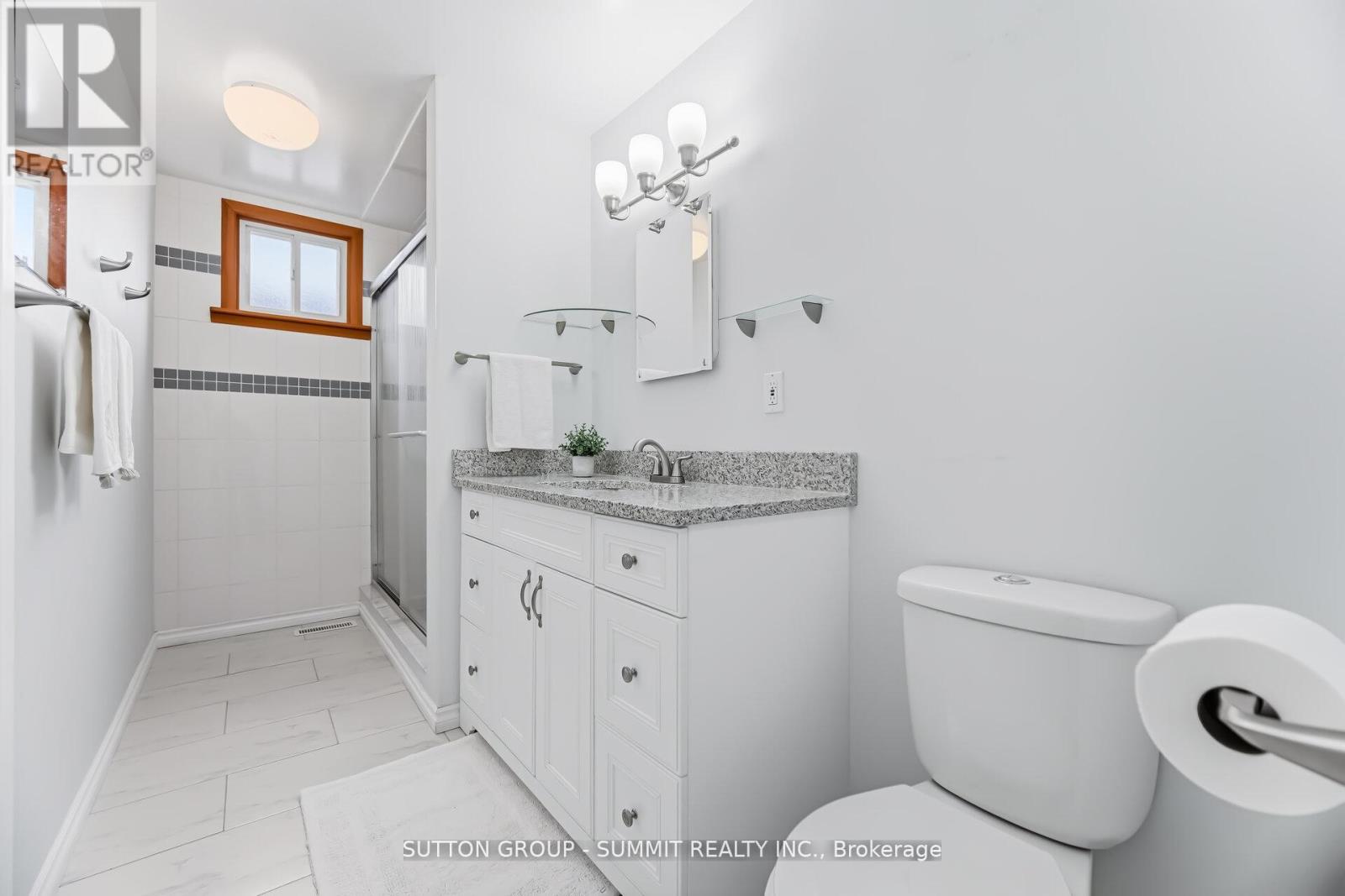 11 St Andrew's Court, Aurora, Ontario  L4G 3B2 - Photo 14 - N13002120