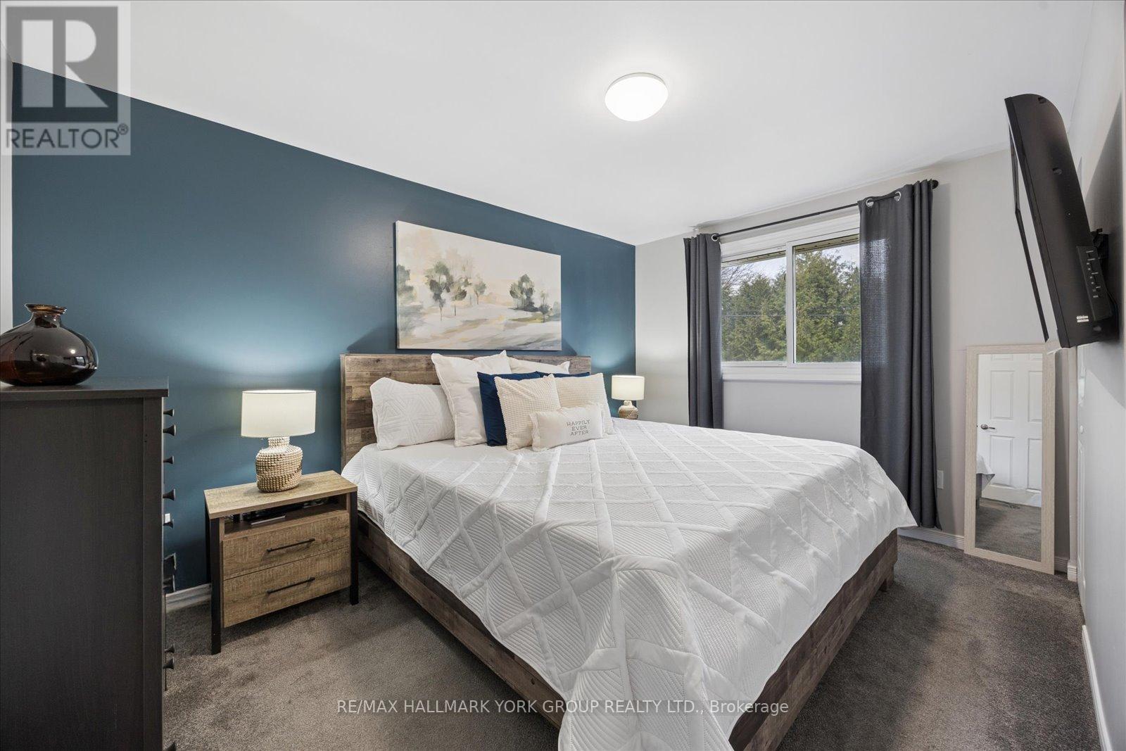 343 Winnifred Drive, Georgina, Ontario  L4P 3B6 - Photo 19 - N13002124