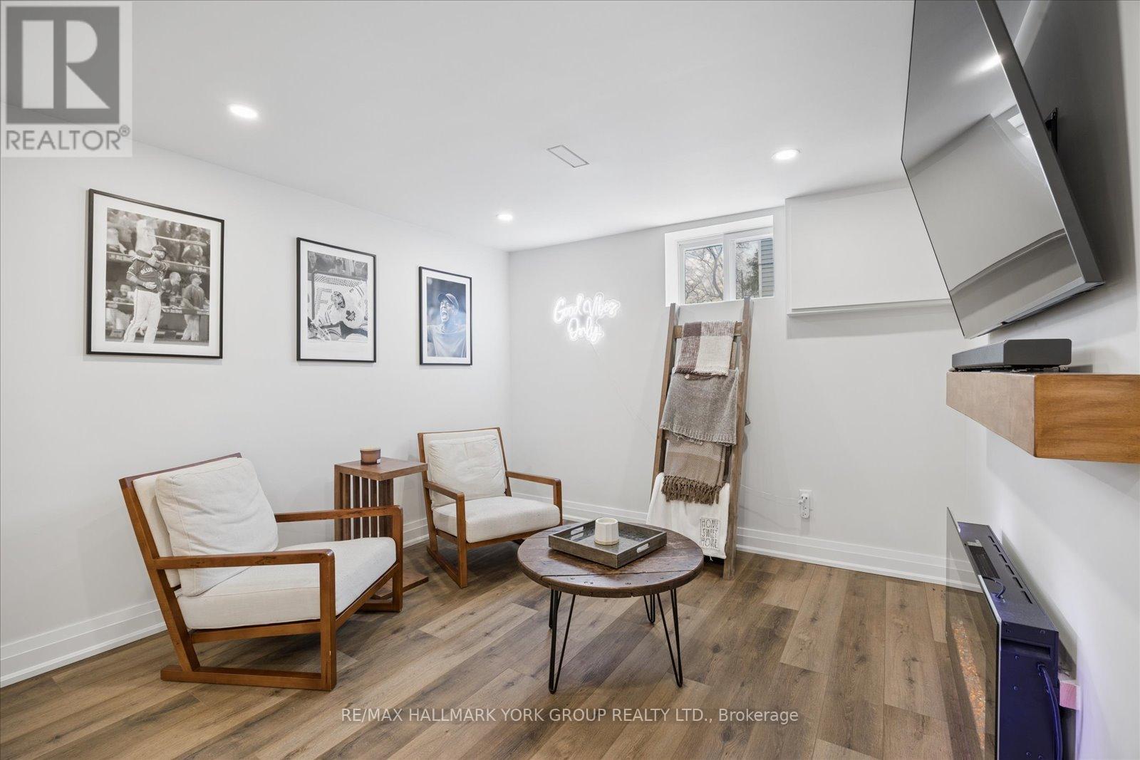 343 Winnifred Drive, Georgina, Ontario  L4P 3B6 - Photo 26 - N13002124