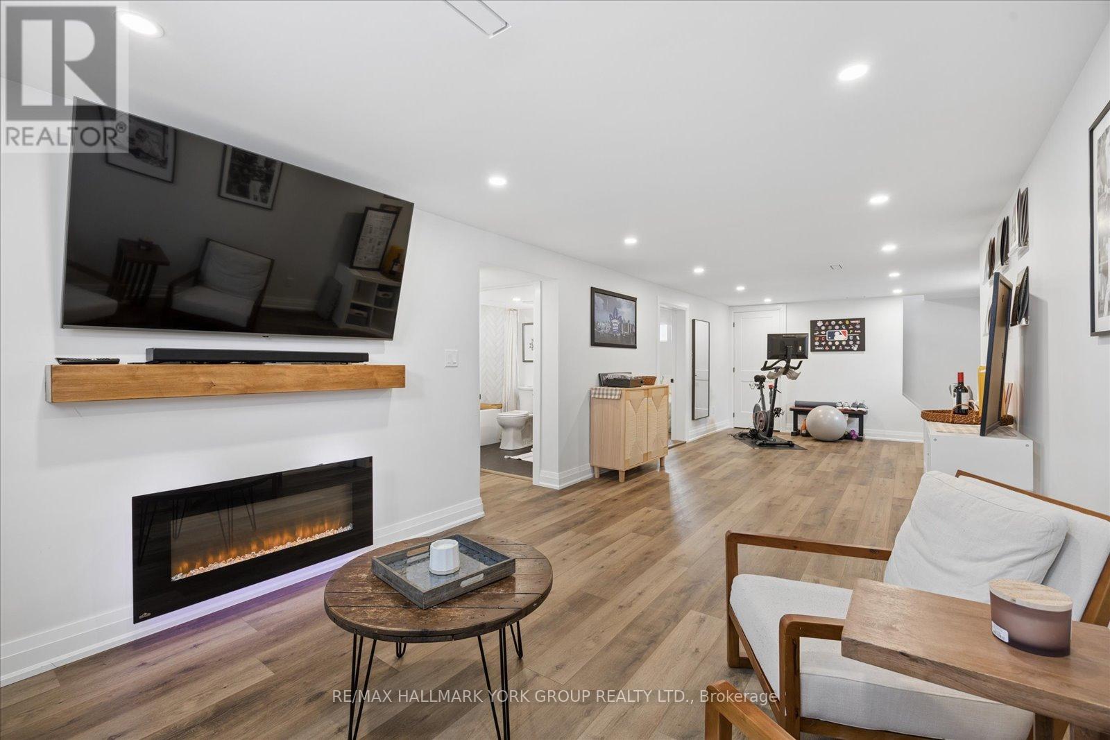 343 Winnifred Drive, Georgina, Ontario  L4P 3B6 - Photo 27 - N13002124