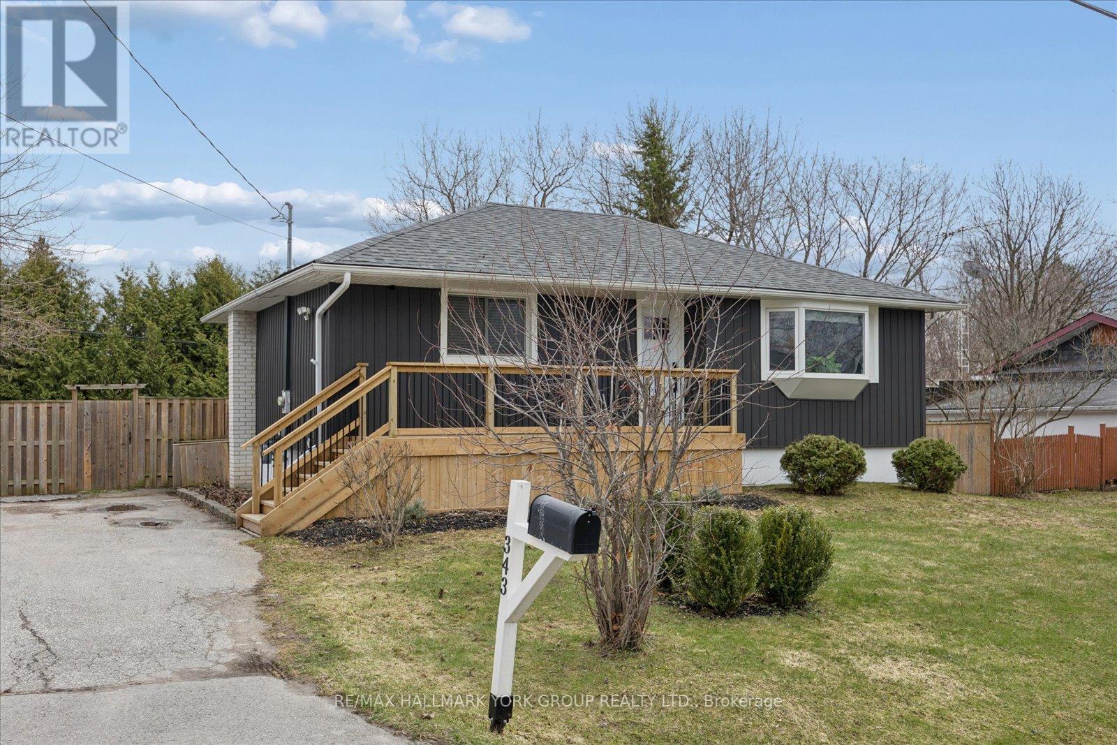 343 Winnifred Drive, Georgina, Ontario  L4P 3B6 - Photo 3 - N13002124