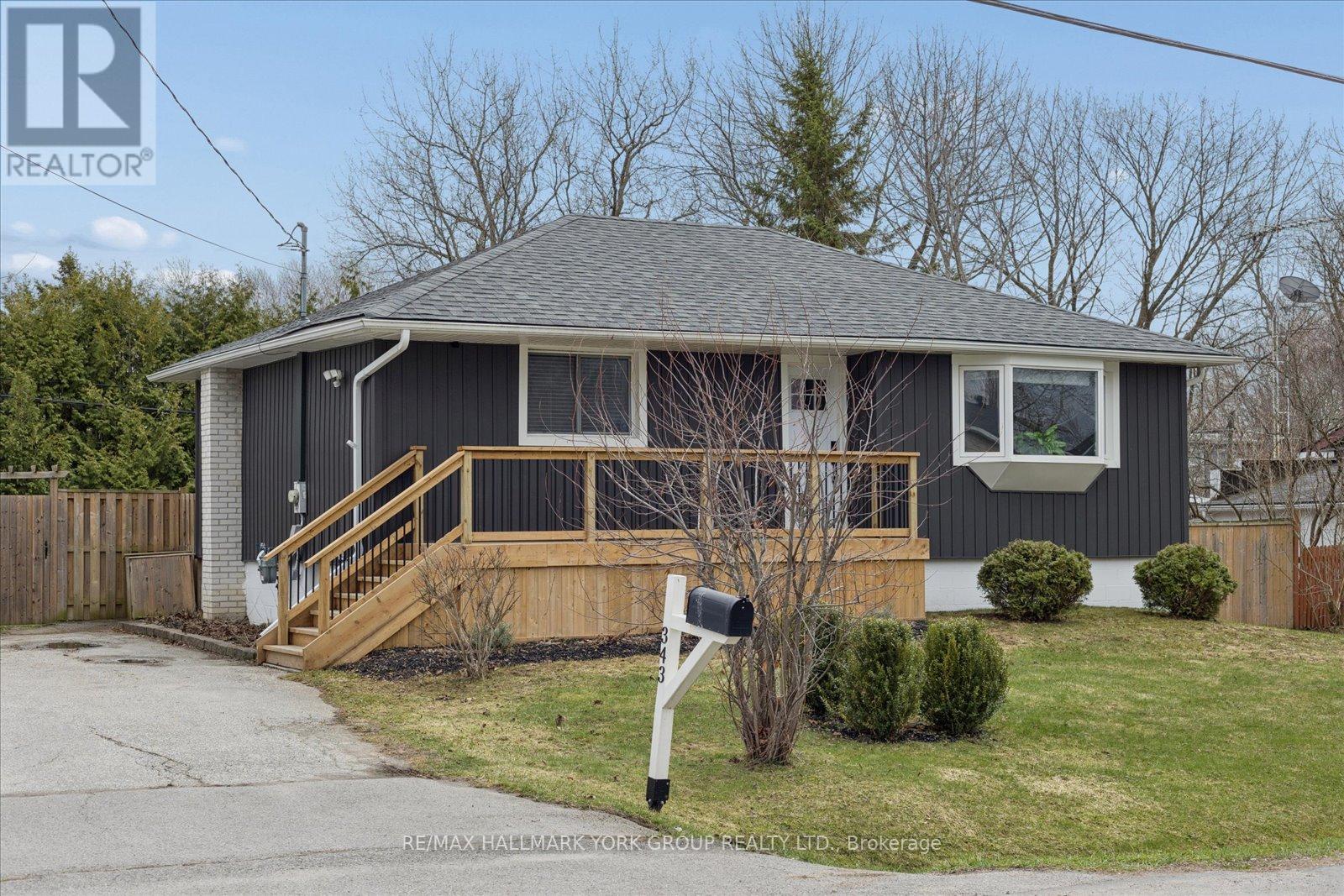 343 Winnifred Drive, Georgina, Ontario  L4P 3B6 - Photo 4 - N13002124