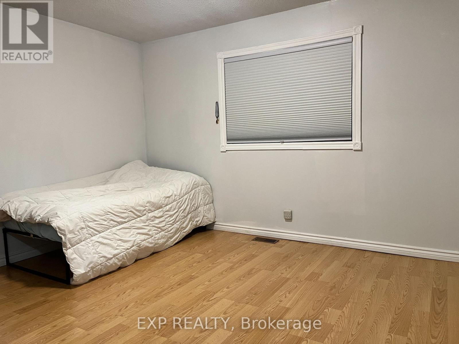 216 Colborne Street Ne, Bradford West Gwillimbury, Ontario  L3Z 2R5 - Photo 24 - N13002142